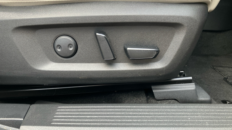 Nissan X-Trail 1.5 E-Power E-4orce 213 Tekna 5dr Auto Hybrid Station Wagon